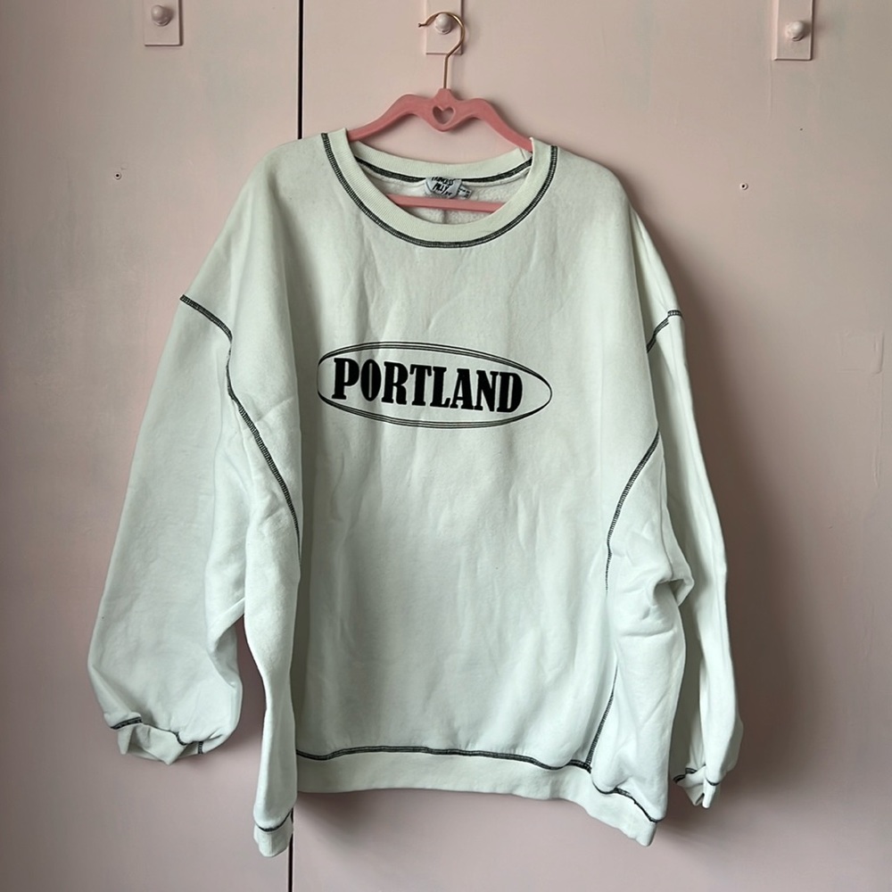 oversized princess polly curve portland crewneck sweatshirt